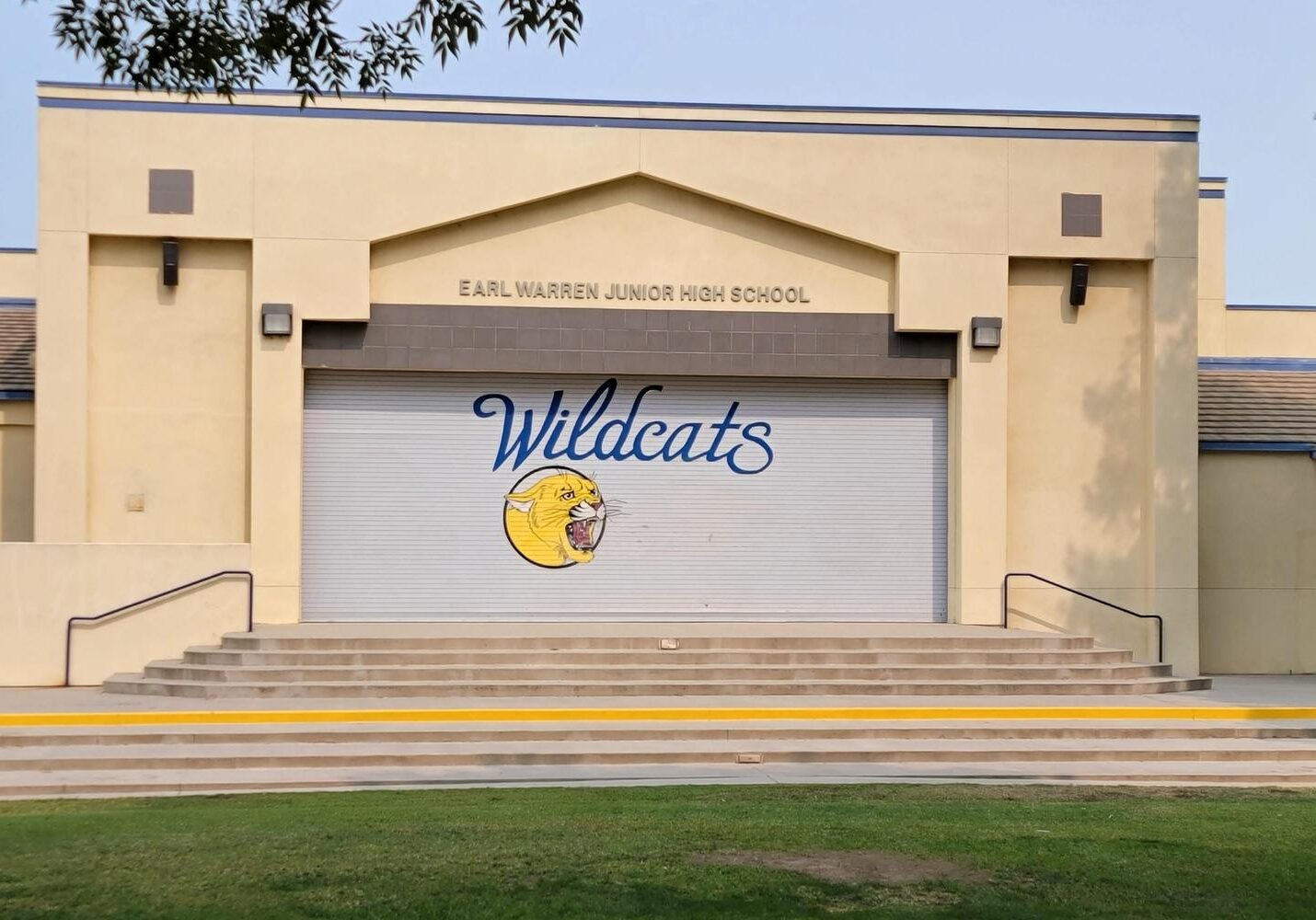 Earl Warren Jr. High School